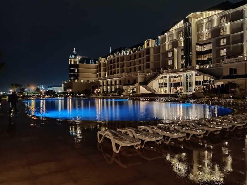 Tolip El Forsan Hotel Ismá'ílíja Exteriér fotografie The hotel at night